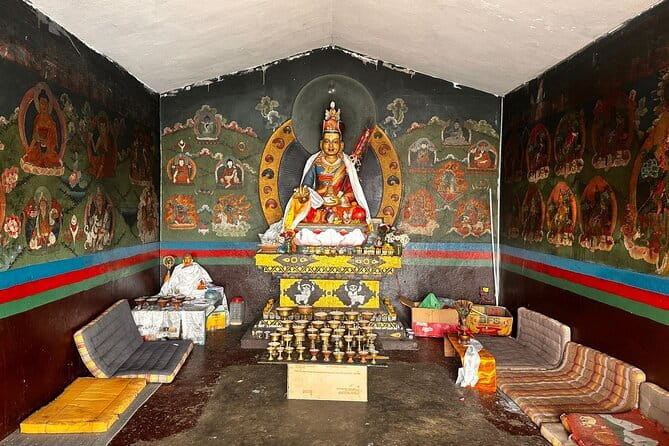 1-Day Trip to Kathmandu Hiking - Jamacho Hill 5-6 hrs. - Starting at Fulbari Gate