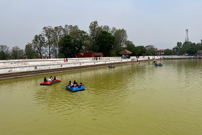 20 Ponds Walking Heritage Tour in Bhaktapur - Bhaktapur Durbar Square brings the grand monuments
