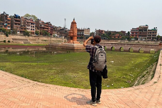 20 Ponds Walking Heritage Tour in Bhaktapur - The 55 Window Palace and the Golden Gate