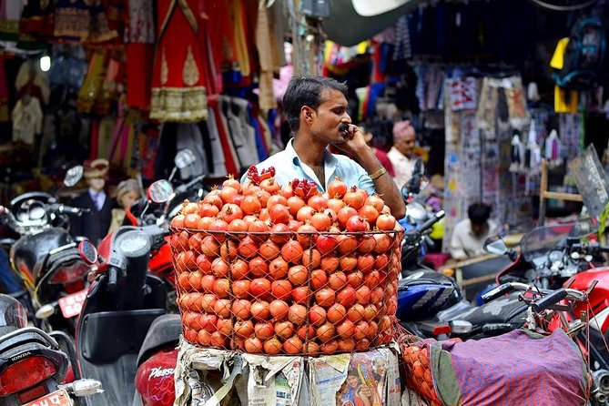 3-Hour Thamel Sightseeing Tour by Rickshaw in Kathmandu - Walking the nearby markets after lunch