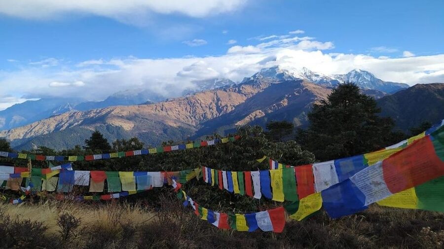 A day hiking from Kathmandu: Phulchowki Hill - The early route through villages and fields