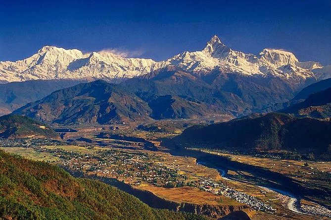 Annapurna Base Camp, Nepal 10 days - Day 1: Seven hours by bus from Kathmandu to Pokhara