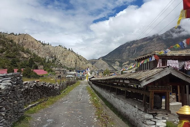 Annapurna Circuit Trek - Crossing Thorung La at 5,416 Meters
