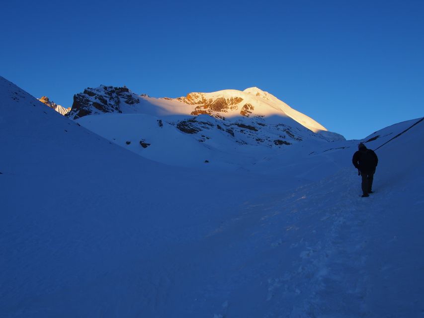 Annapurna Circuit Trekking 13 Days - Day 4: Chame to Pisang, with altitude and scenery in balance