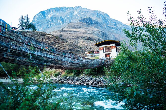 Bhutan 4-Day Private Tour from Kathmandu - Day two: a mountain pass and Punakha’s finest buildings
