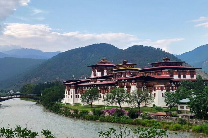 Bhutan Tour 3 Night 4 Days from Kathmandu - Day 2: Thimphu’s temples, museums, and civic sights