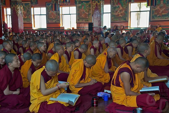 Buddhist Pilgrimage Tour In Nepal - Swayambhunath and the route back toward Thamel