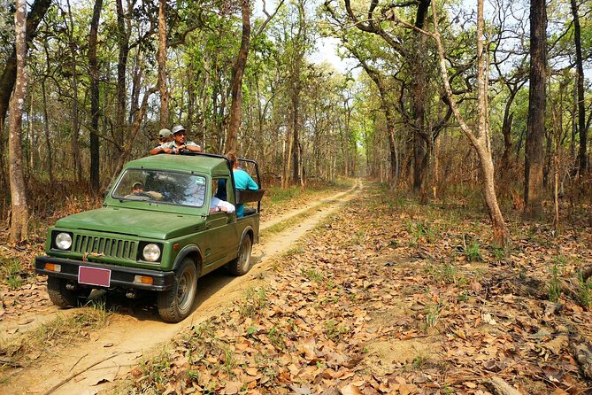 Chitwan Jungle Safari 3-Day Tour - Tharu culture before the jungle activities