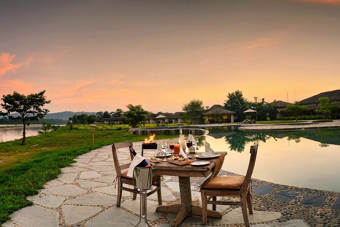 Classic Luxury Nepal Tour 7 Nights & 8 Days - Day 5: From jungle to Pokhara