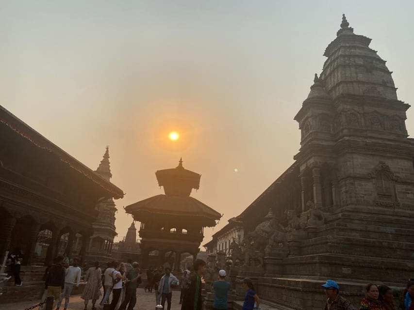 Discover Nepal: 12 Day Trekking and Wildlife Expedition - Days 11 and 12: The return to Kathmandu