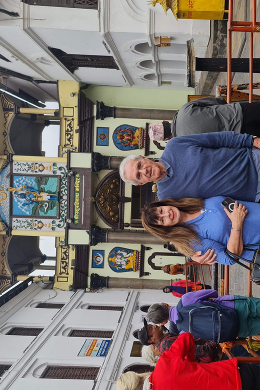 Divine Dusk: The Pashupatinath Evening Aarti Private Tour - Pickup from Thamel or Pakanajol