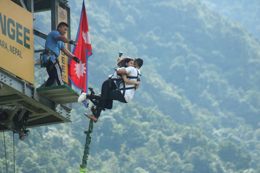 Double Dare: Tandem Bungee Adventure - Why tandem bungee jumping changes the experience