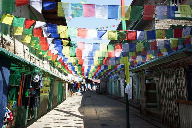 Everest 5-Day Trek from Kathmandu - Food, lodging, and borrowed gear