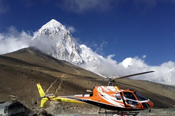 Everest Base Camp Heli Tour - Window seats, group size, and comfort