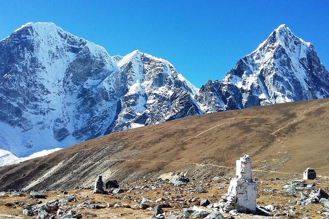 Everest Base Camp trek 12 days from Kathmandu - Day 7: Dingboche to Lobuche