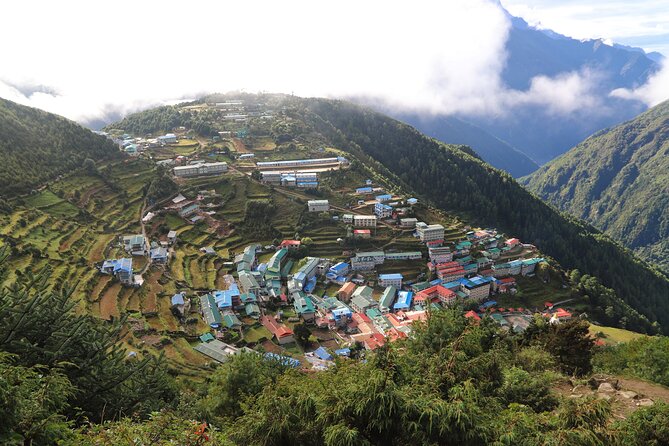 Everest Basecamp Trek: 14 days - Everest Base Camp and the pre-sunrise climb to Kala Patthar