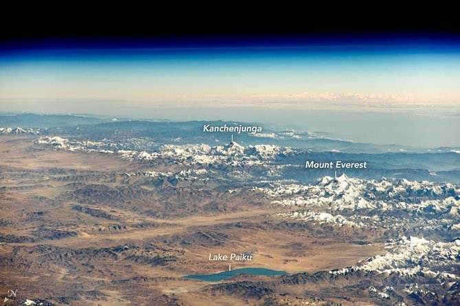 Everest Flight (Window Seat Guarantee ) - How the group size affects the experience