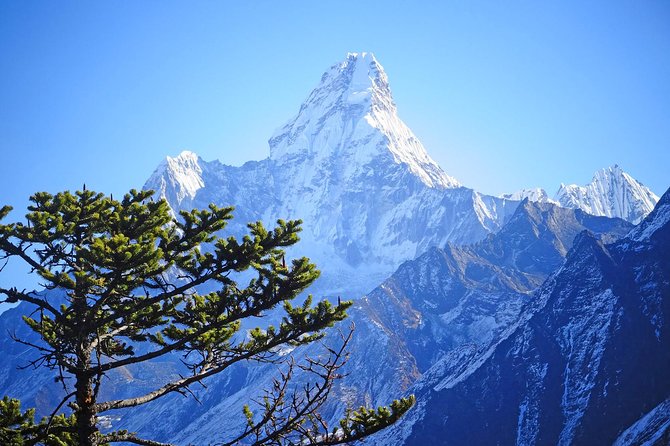 Everest Helicopter Tour with Breakfast in Hotel Everest View - Group size, comfort, and practical planning
