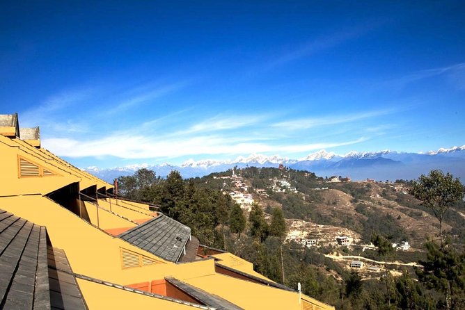 Experience the amazing Sunrise near Kathmandu - The road to Nagarkot before sunrise