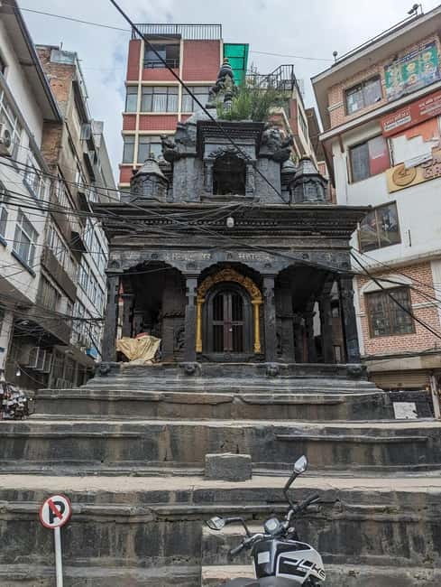 From Bazaar to Hippie Hub: Ason & Freak Street in Kathmandu - The Temple of Annapurna and Kathmandu’s Daily Faith