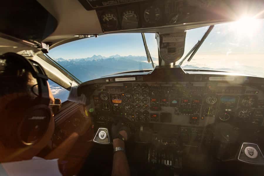 From Kathmandu: 1 hour Panoramic Everest Flight - Getting to the domestic terminal before sunrise