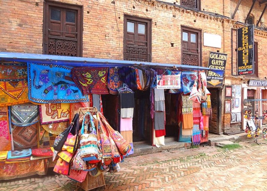 From Kathmandu: Half-Day Guided Tour of Bhaktapur - Nyatapola Temple and the five levels of detail