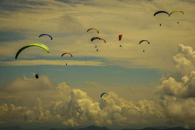 From Pokhara: 3 Day Dhampus-Sarangkot Trek - The views: big peaks and changing weather
