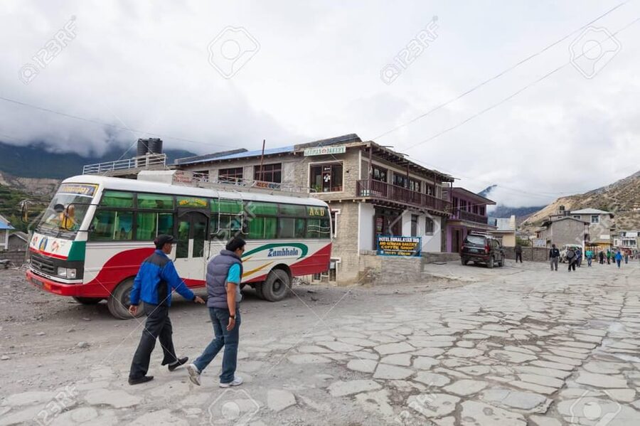 From Pokhara: 3 Days Jomsom Muktinath Tour (Lower Mustang) - The private jeep and guide setup