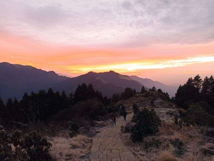 From Pokhara: 4-Day Poon Hill Trek with Transfers - Day Two: Ulleri, Banthali, Nangethanti, and Ghorepani