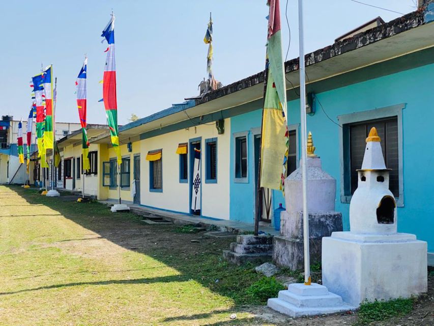 Full Day Tibetan Cultural Tour - Carpets, color, and patient handwork