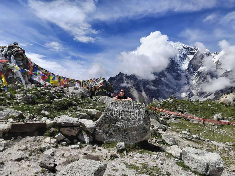 Kathmandu: 1-Hour Scenic Flight Over Mount Everest - Seeing Mount Everest from a plane