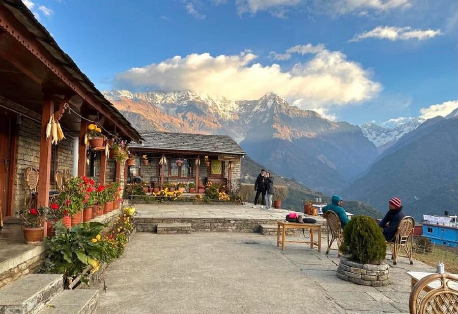 Kathmandu: 6-Day Ghorepani, Poonhill, & Ghandruk Trek - Guides, private groups, and daily support