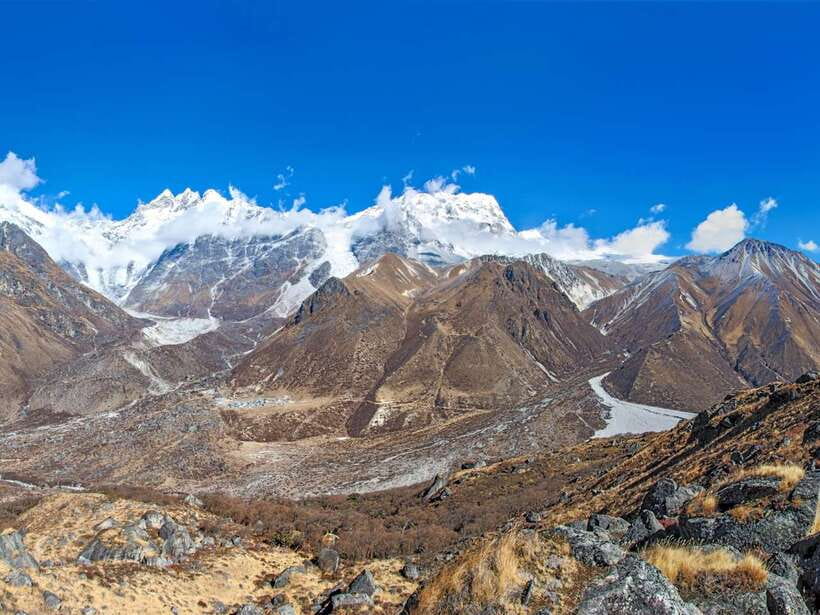 Kathmandu: 6 Days Langtang Valley Trek with Kyanjin Ri - Guides, communication, and the private-group advantage