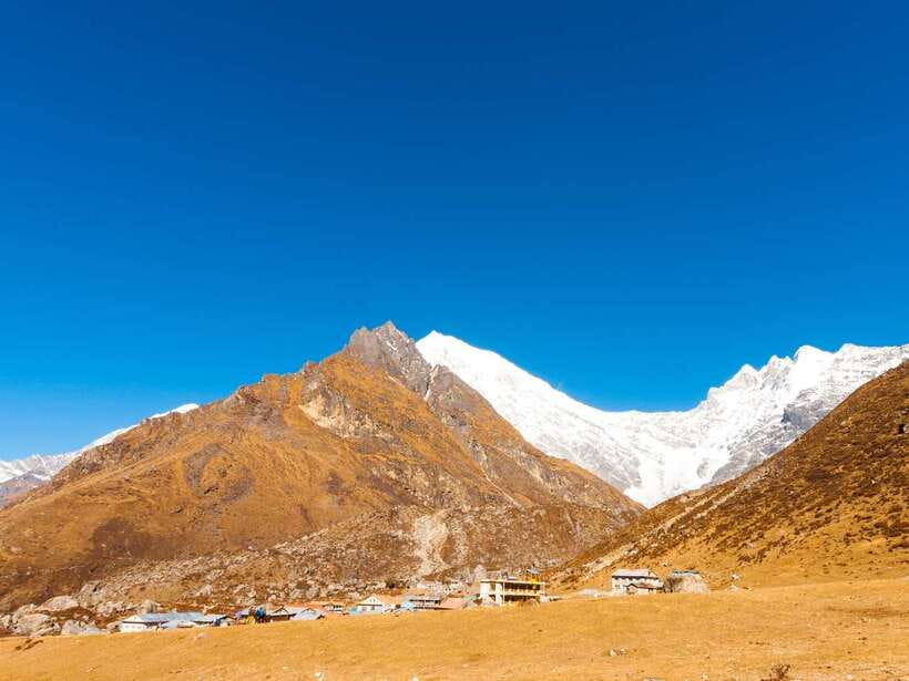 Kathmandu: 6 Days Langtang Valley Trek with Kyanjin Ri - Day 4: The optional Kyanjin Ri climb and descent to Thangsyap