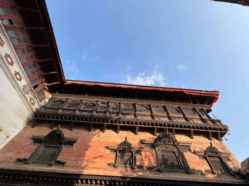 Kathmandu: 7 UNESCO World Heritage Sites Day Tour with lunch - Bhaktapur and the pleasures of a medieval square
