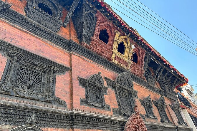 Kathmandu and Bhaktapur Cities Guided Tour - Boudhanath Stupa: a powerful first stop in 45 minutes