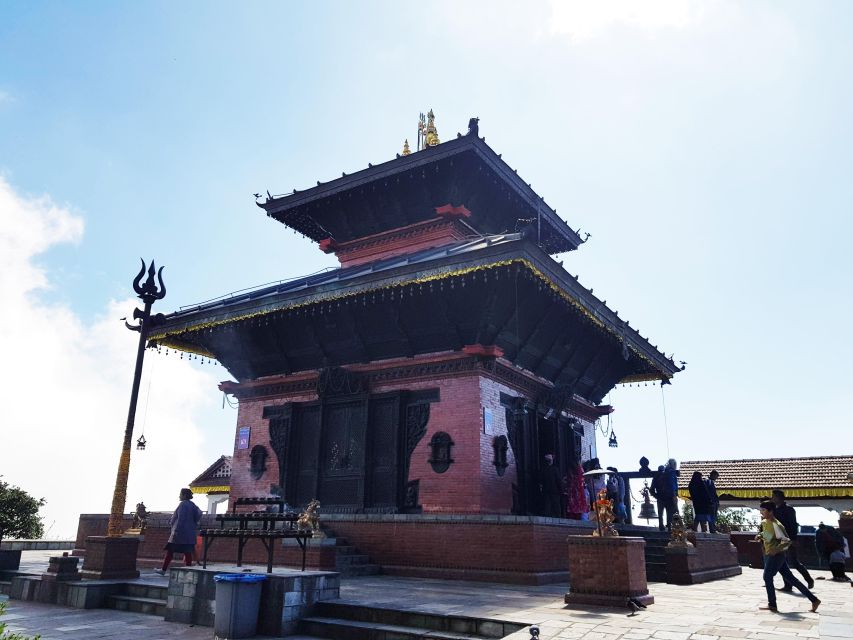 Kathmandu: Chandragiri Cable Car and Monkey Temple Tour - The 15-minute Chandragiri cable car ride