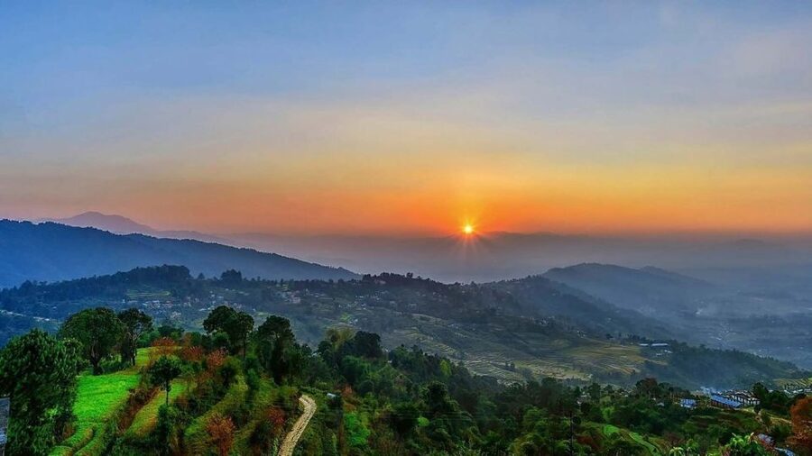 Kathmandu: Chisapani Nagarkot 3-Days 2-Nights Trek - Day two: forests, terraces, and the long walk to Nagarkot