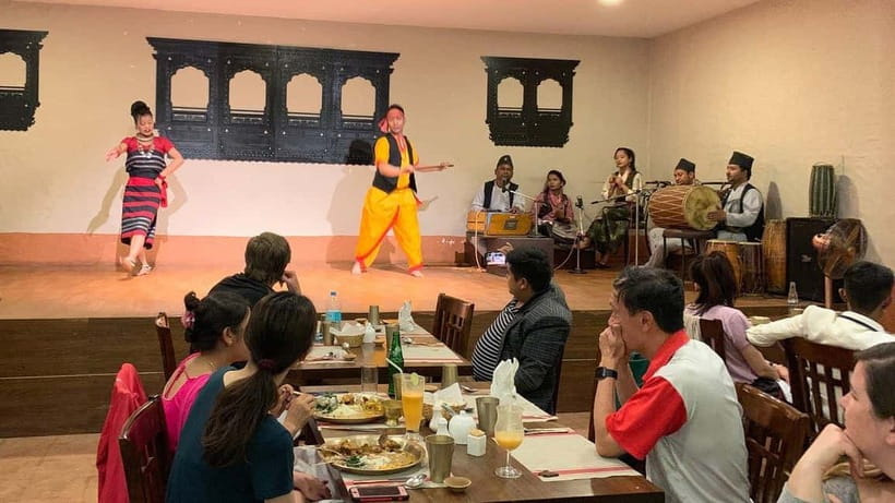 Kathmandu: Cultural Dinner Show - The dinner: appetizers, main course, and local flavor