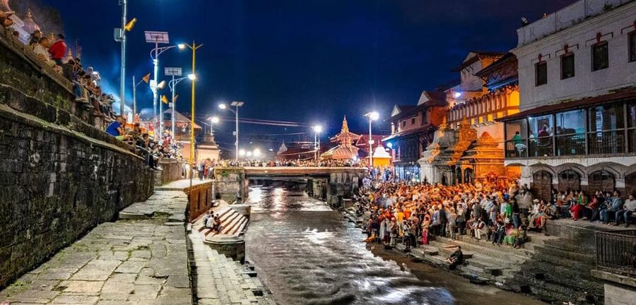 Kathmandu Evening Aarati Tour at Pashupatinath - Meeting the Sadhus