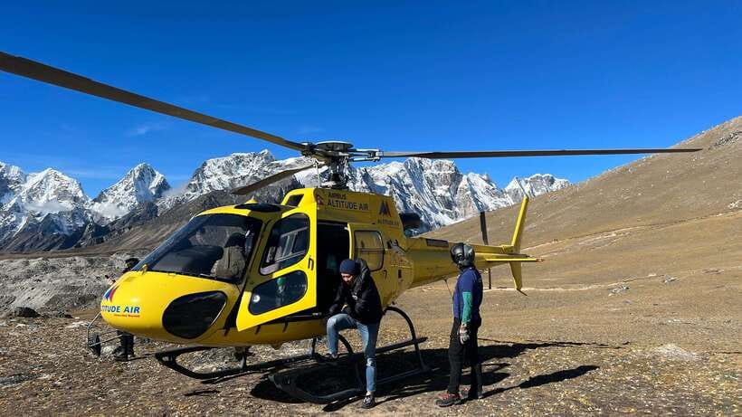 Kathmandu: Everest Helicopter Tour with Landing & Breakfast - What This Kathmandu Helicopter Experience Really Sells