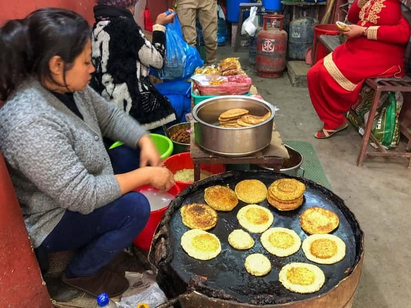 Kathmandu: Food and Drink Tour - The first bites: drinks, snacks, and a taste of local life