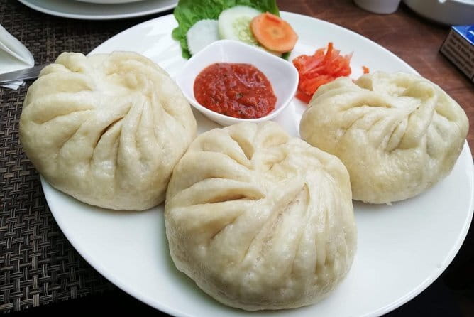 Kathmandu: Food, Drink and Shopping Rickshaw Tour - Who should book this food and market tour?