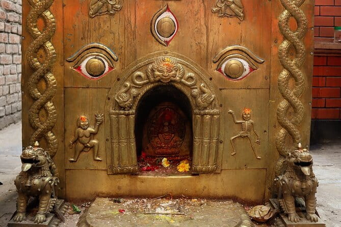 Kathmandu From Queer Eye Cultural Heritage Tour - Starting at Garden of Dreams and entering Thamel