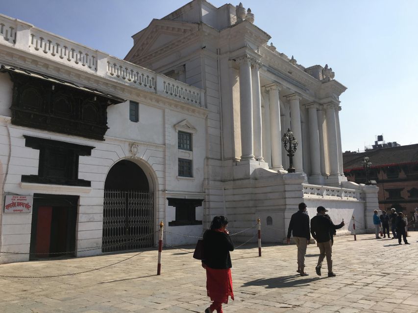 Kathmandu: Guided Walking Tour of Thamel Neighborhood - Is $25 good value after the extra fees?