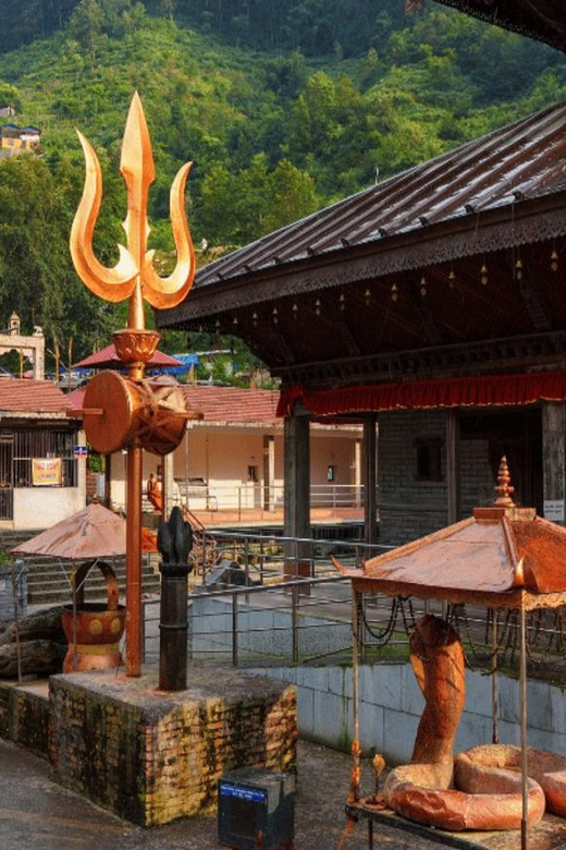 Kathmandu: Nagarkot, Bhaktapur, Doleswor & Sanga Statue Tour - Doleshwor Mahadev and the valley’s devotional side