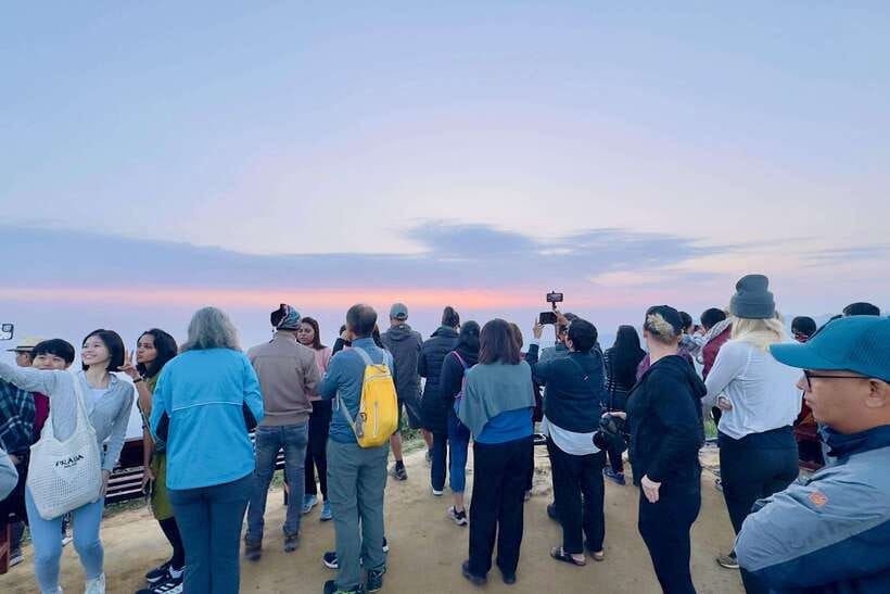 Kathmandu: Nagarkot Sunrise & Hike with Lunch -Private/Group - Changu Narayan Temple and the end of the walk