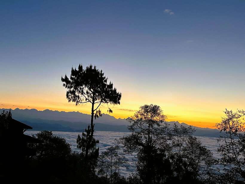 Kathmandu: Nagarkot Sunrise & Hiking to Changunarayan - Walking from Changunarayan into the countryside