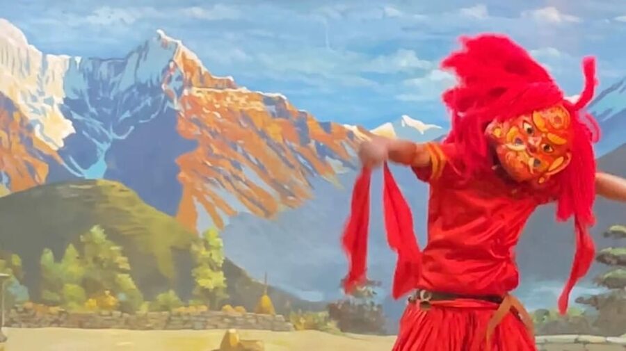Kathmandu: Nepalese Cuisine dinner with traditional dance - Dances from the plains to the Himalaya