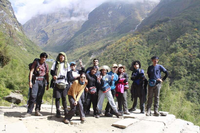 Kathmandu/Pokhara: Annapurna Circuit Trek 10 days - Day 2: Dharapani to Chame at 2,670 meters